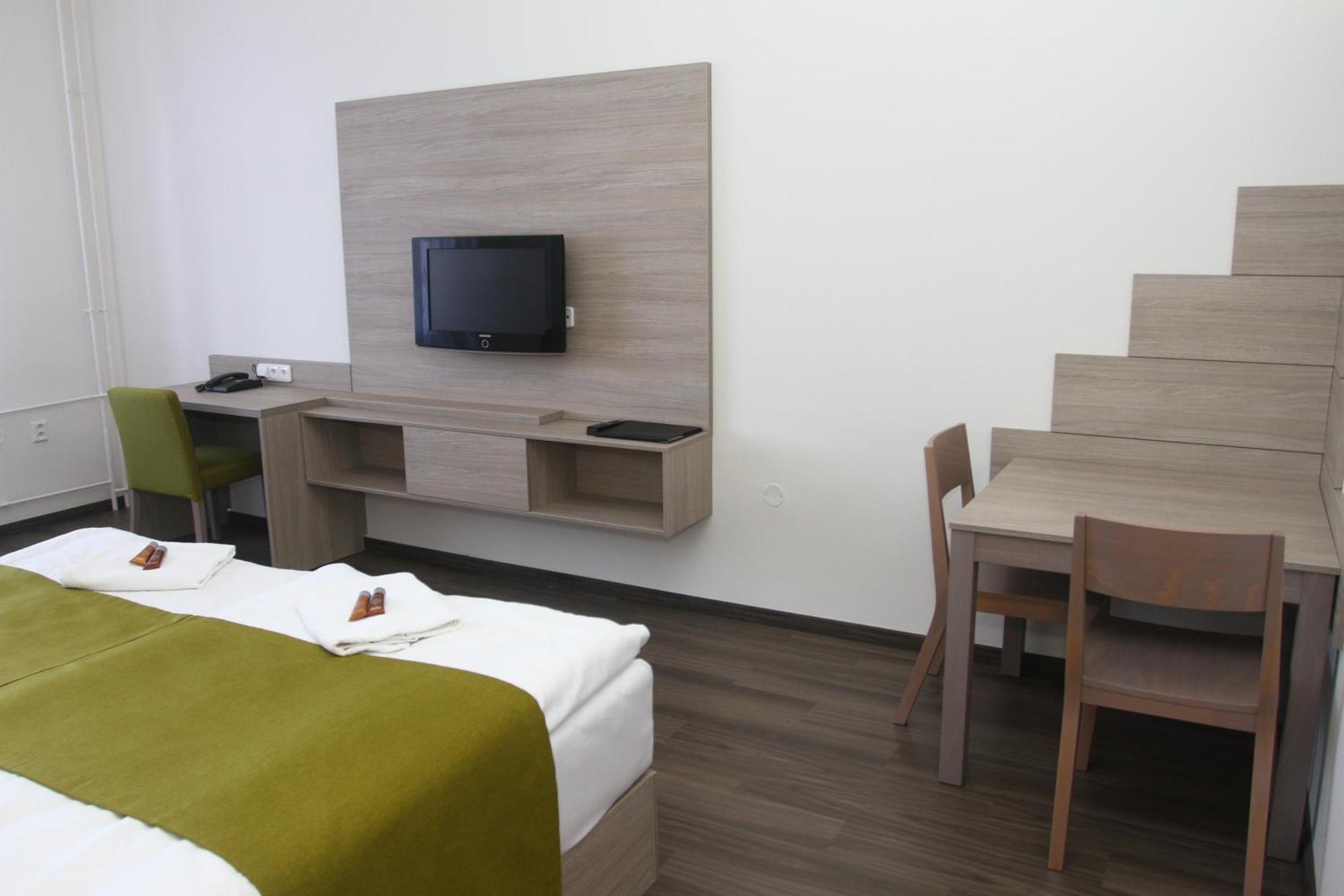 Hotel Palac Elektra Ostrava Ngoại thất bức ảnh